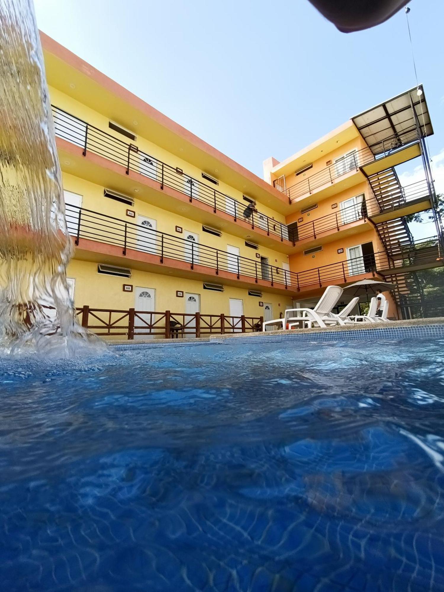Villas Dulce Suenos Residencial 瓜亚比托斯 外观 照片